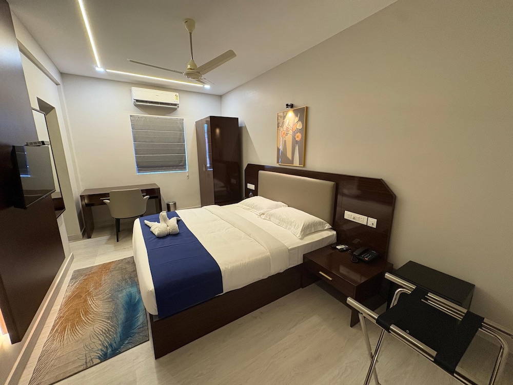 Kanak Residency Kuthuparamba