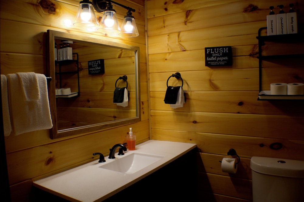Vixen Run 4 Bedroom Cabin