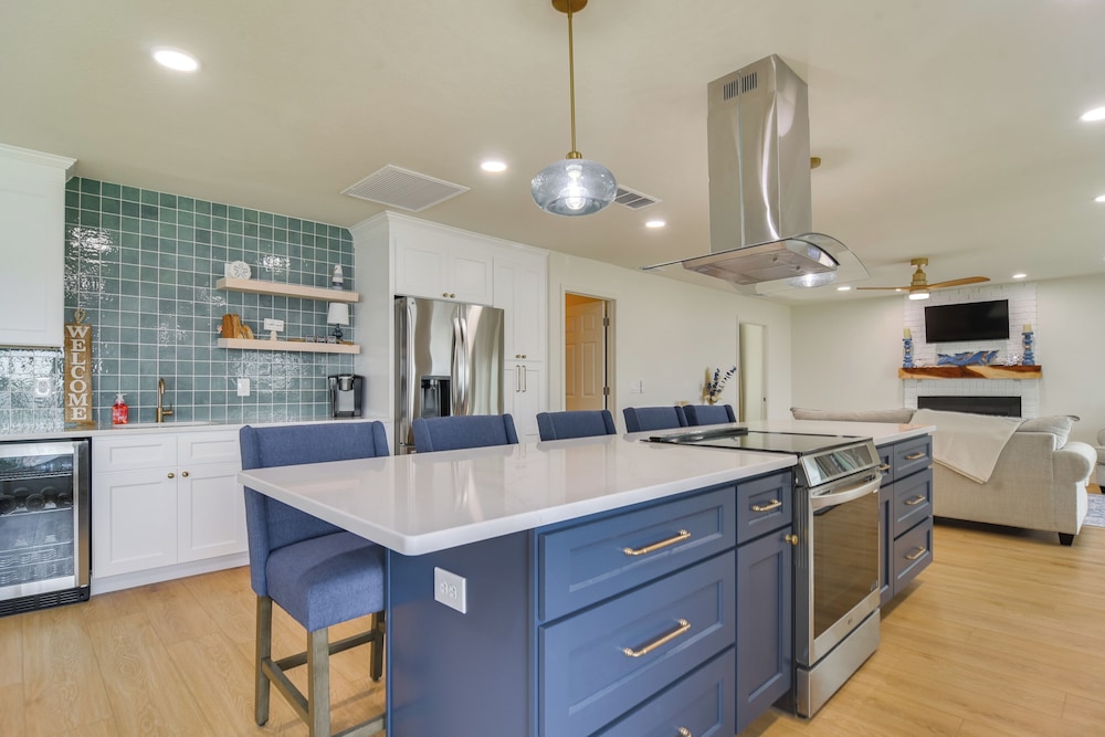 Riverfront Ruskin Home w/ Boat Dock, 1 Mi to Beach