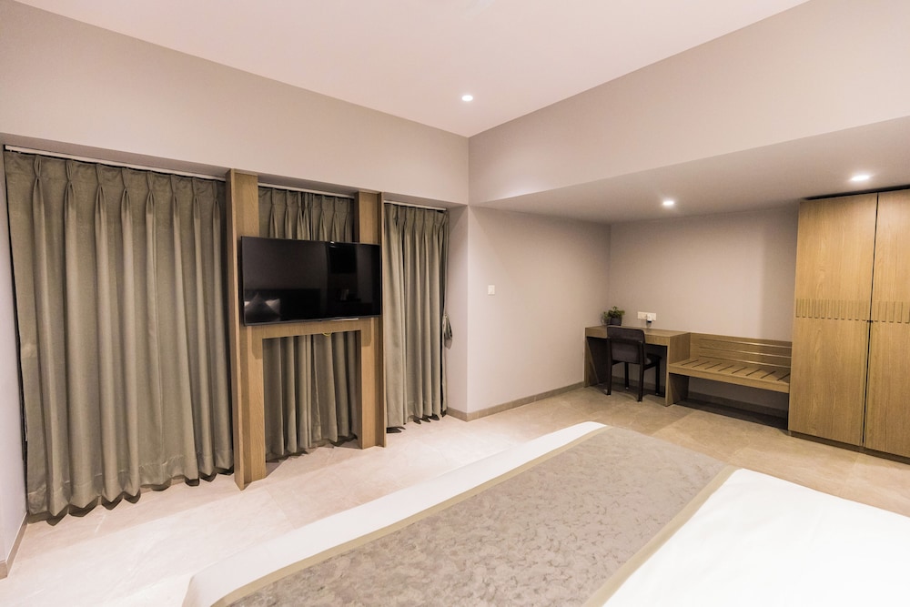 The Augusta Club & Resort view 4