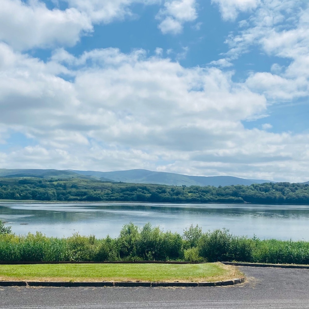 3 Bedroomed House With View of Kenmare Bay Estuary