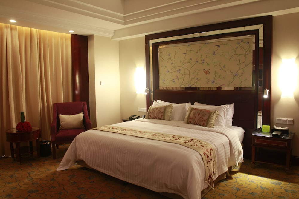 Xiaogan Yuji Grand Hotel