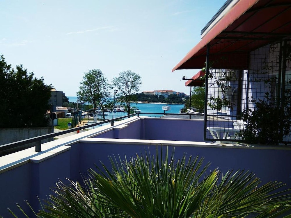 ApartHotel Viola