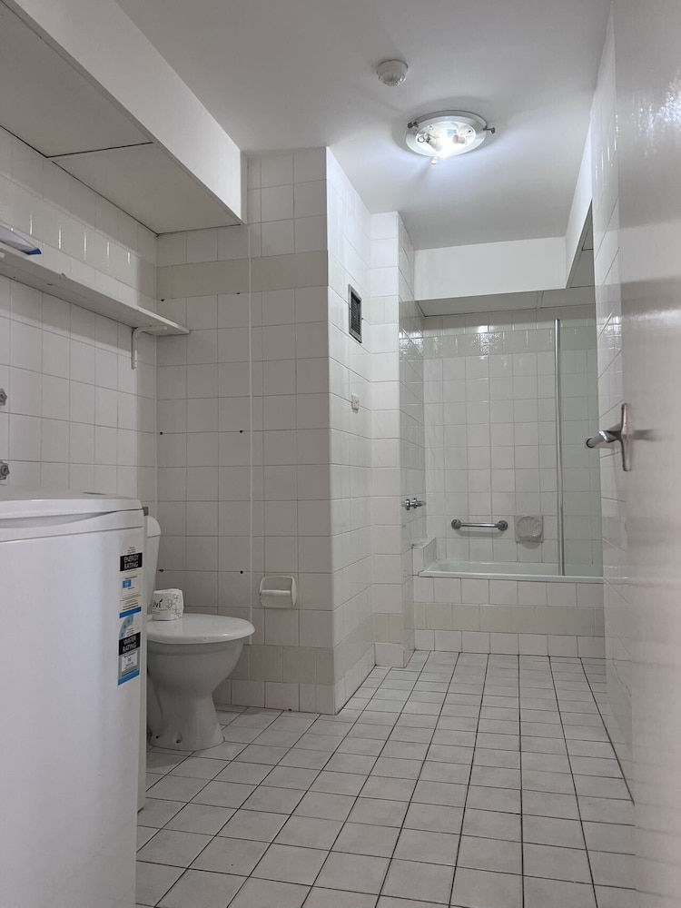Surfers Paradise Vacations - Condor Ocean View Apartments managed by Gold Coast Premium - Property Image 99