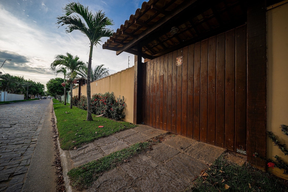 Bz98 Geribá casa 4 suítes e área gramada