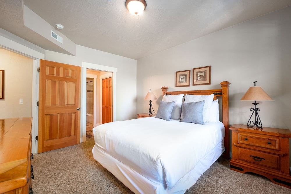 Park City Ski Resort - Town Pointe Condos