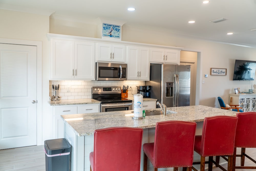 Sunset Blessing - 207 Arias Ct 4 Bedroom Home