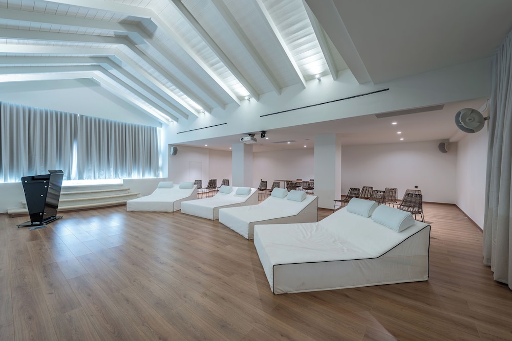 Aulus Chania Resort, Curio Collection by Hilton