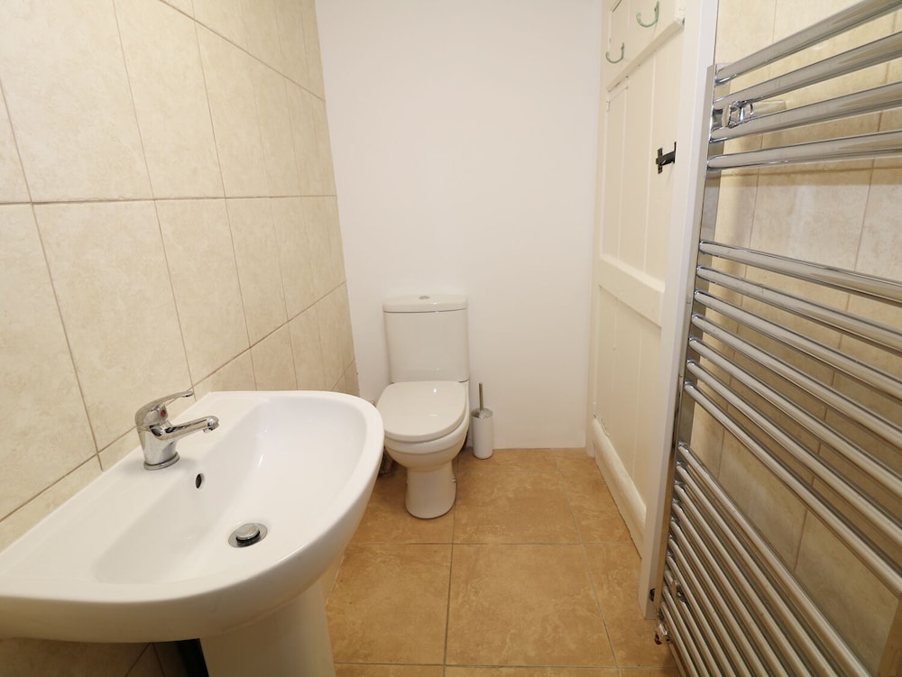 Bakewell Vacations - Gritstone Cottage - Property Image 11