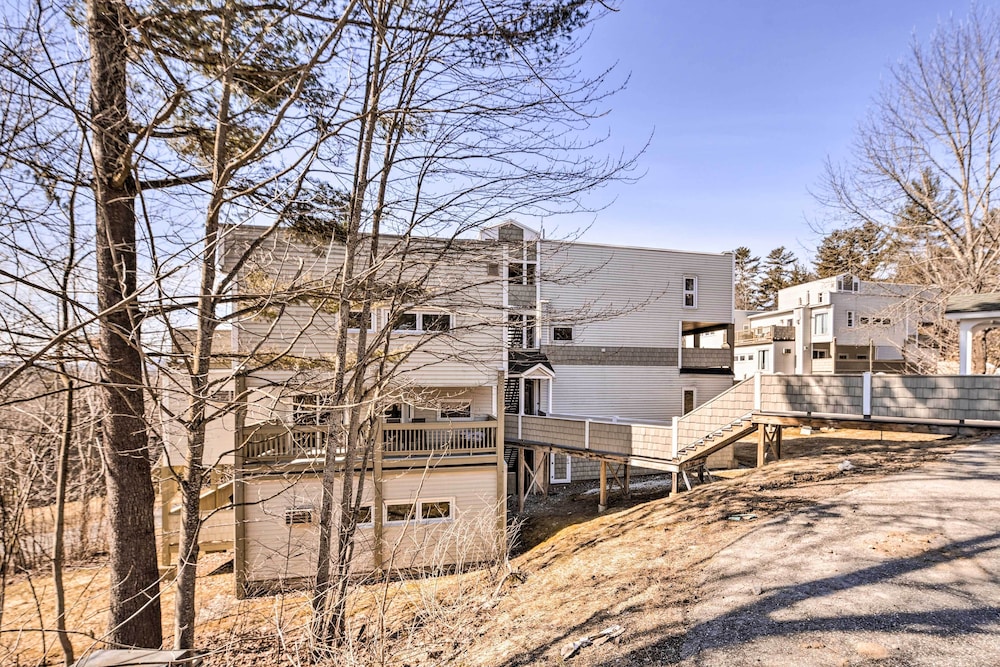 Mountain Condo w/ Views: Near Hiking & Biking! view 4