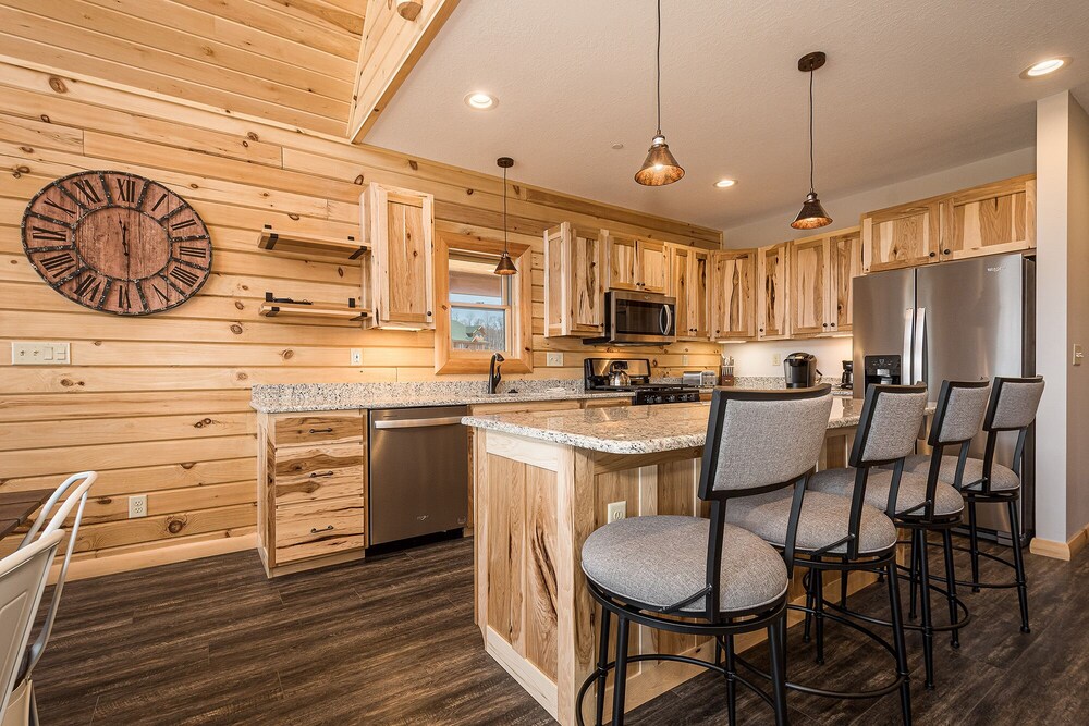 Mountain Crest Lodge - Property Image 40