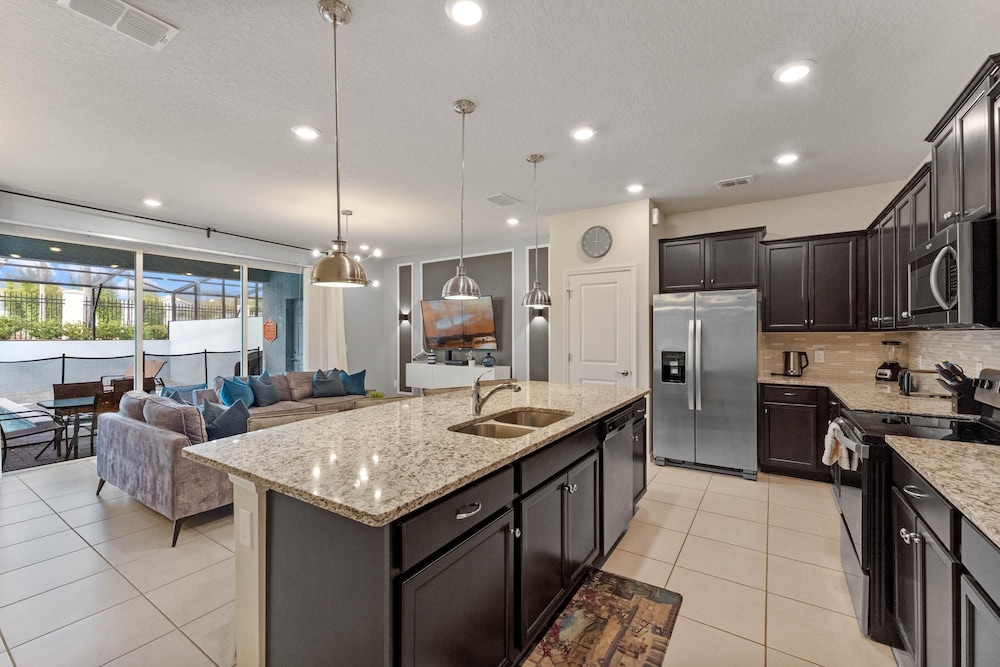 117 JW - 5BR Resort Townhome: Private Pool