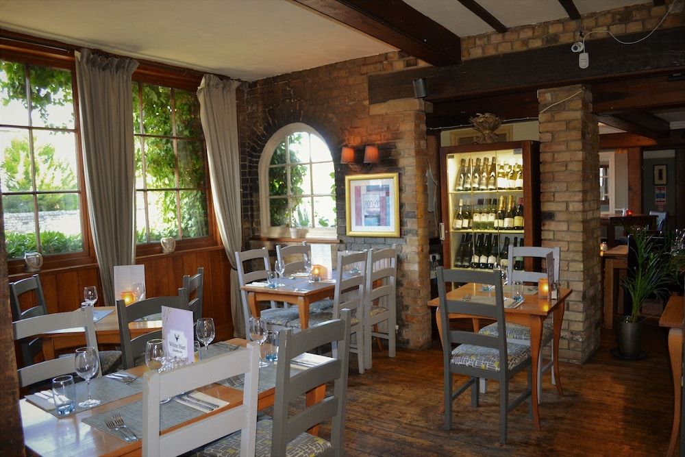 The White Hart Country Inn