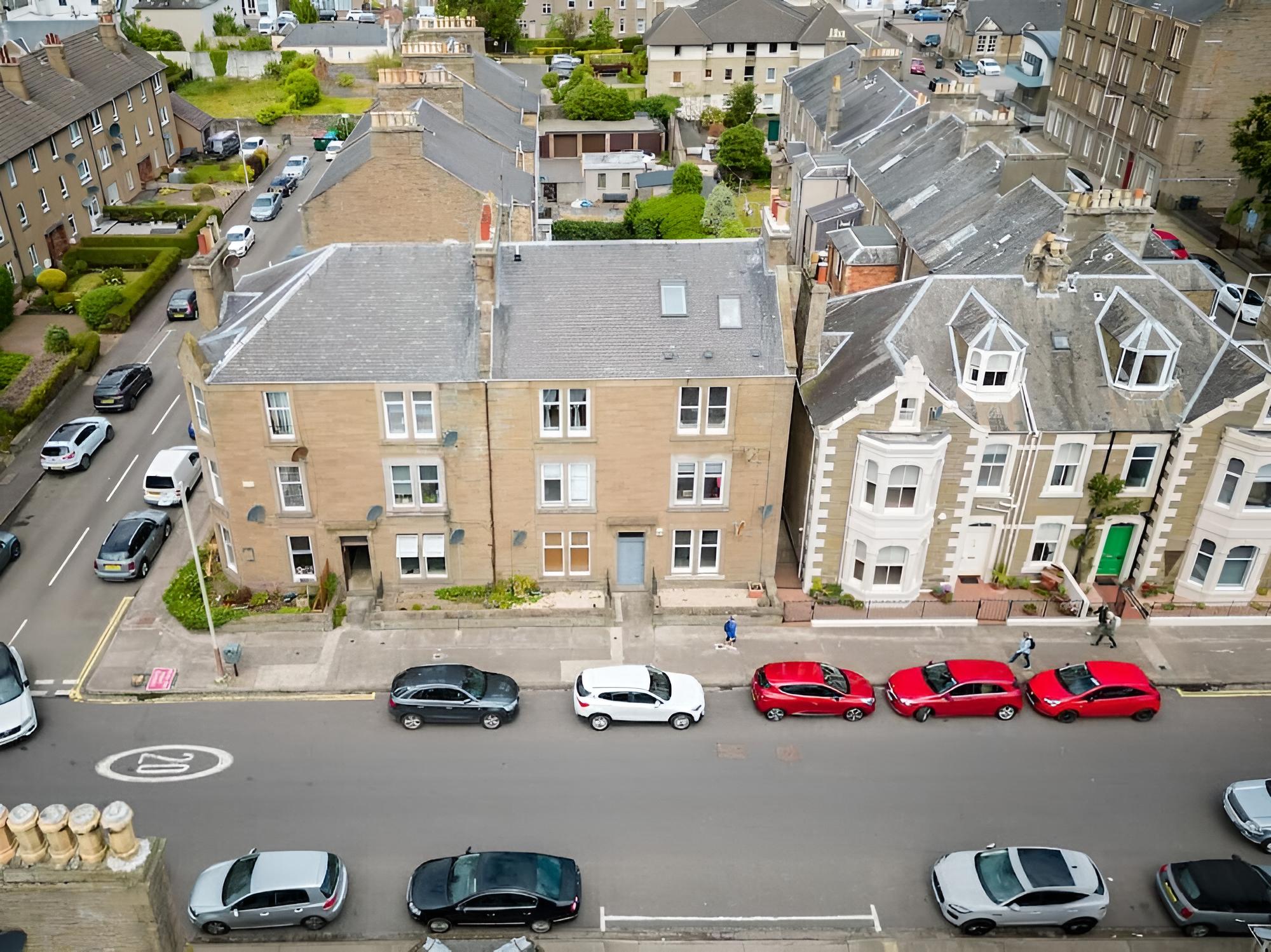 King St Apt - Stylish City pad in Broughty Ferry view 2