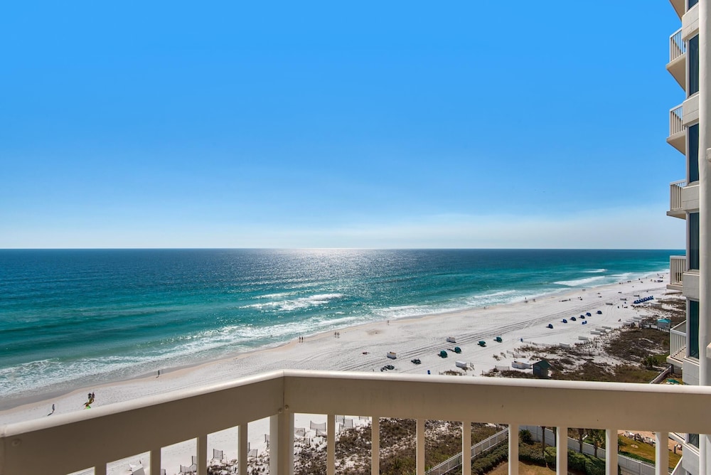 Silver Beach Towers 1003 West