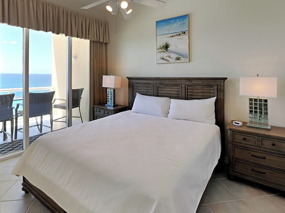 Emerald Isle #1707 by Southern Vacation Rentals