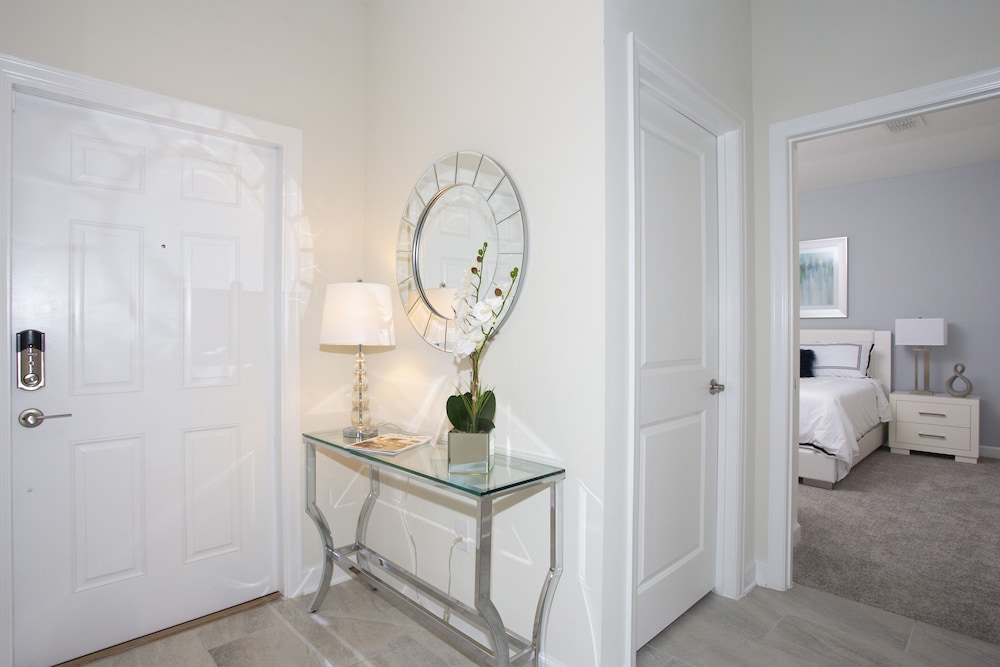 New 4 bdrms home at Champions Gate - Image 2