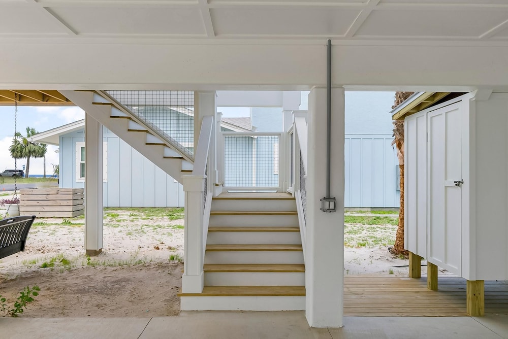 Beach House - Even Keel by PHG