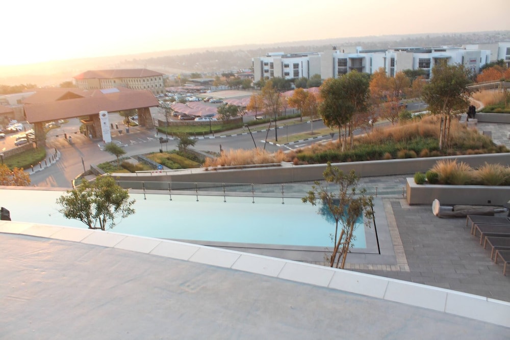 Ellipse 2 Bedroom Apartment