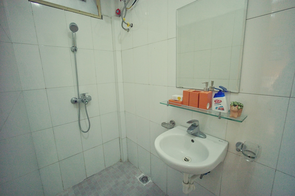 Hanah's Tiny Hanoi Homestay