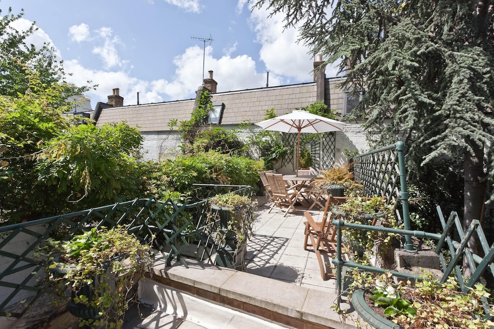 Albion Street by Onefinestay