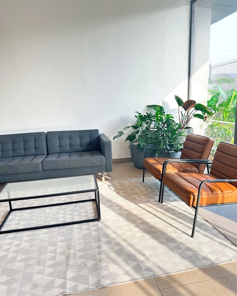 Loxwood House Apartment