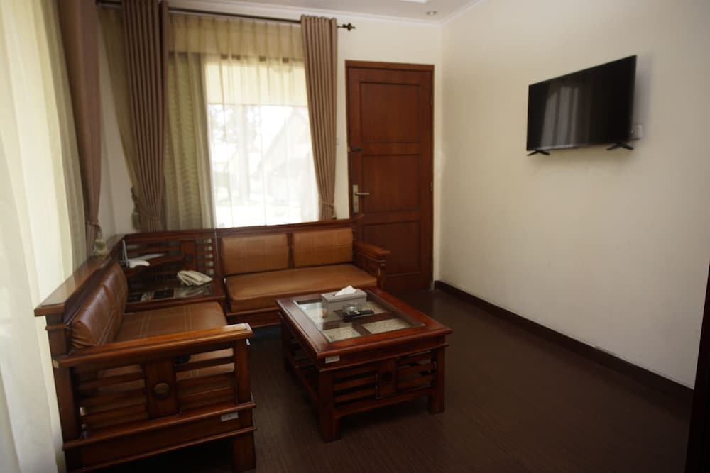 Sangga Buana Villa