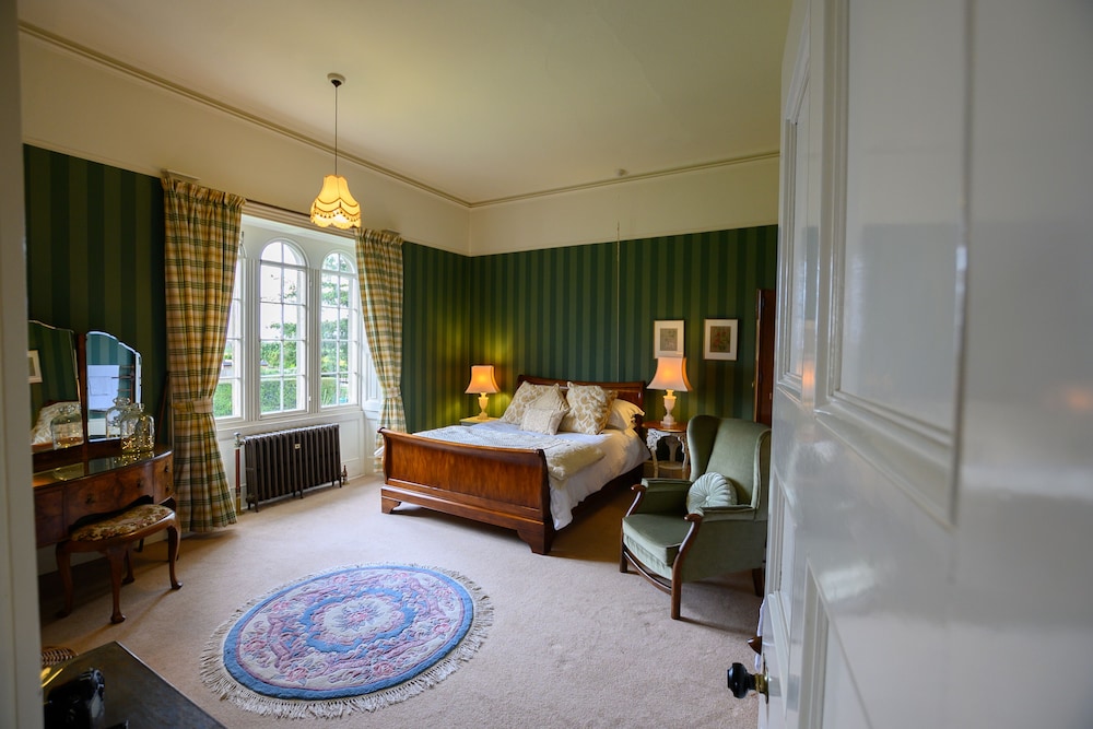 Charming 2-bed House Near Westlinton, Carlisle view 5