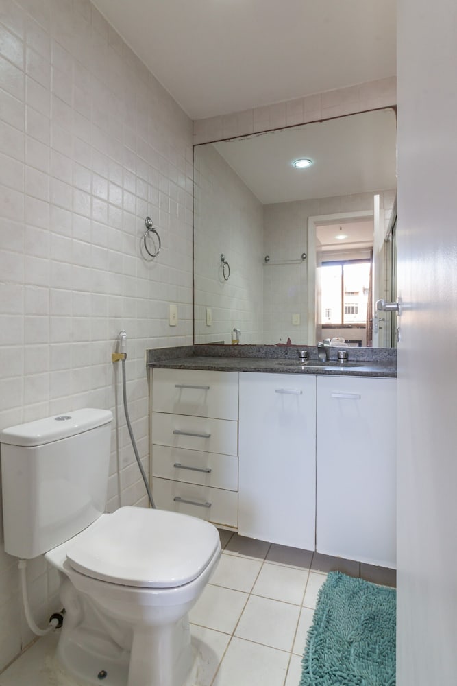 12 Minutes From Copacabana Beach Pl708