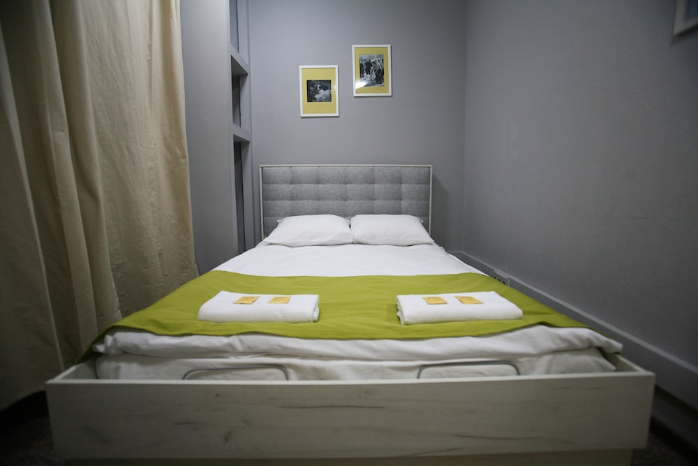 Cheers Hotel - Hostel
