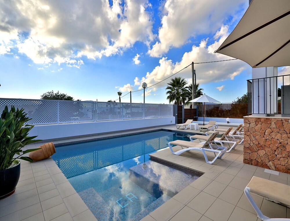 Amazing Villa Near Ibiza Town