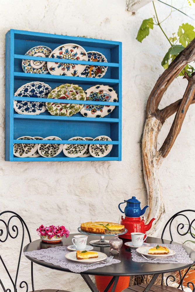 Alacati Eski Ev Hotel - Image 9