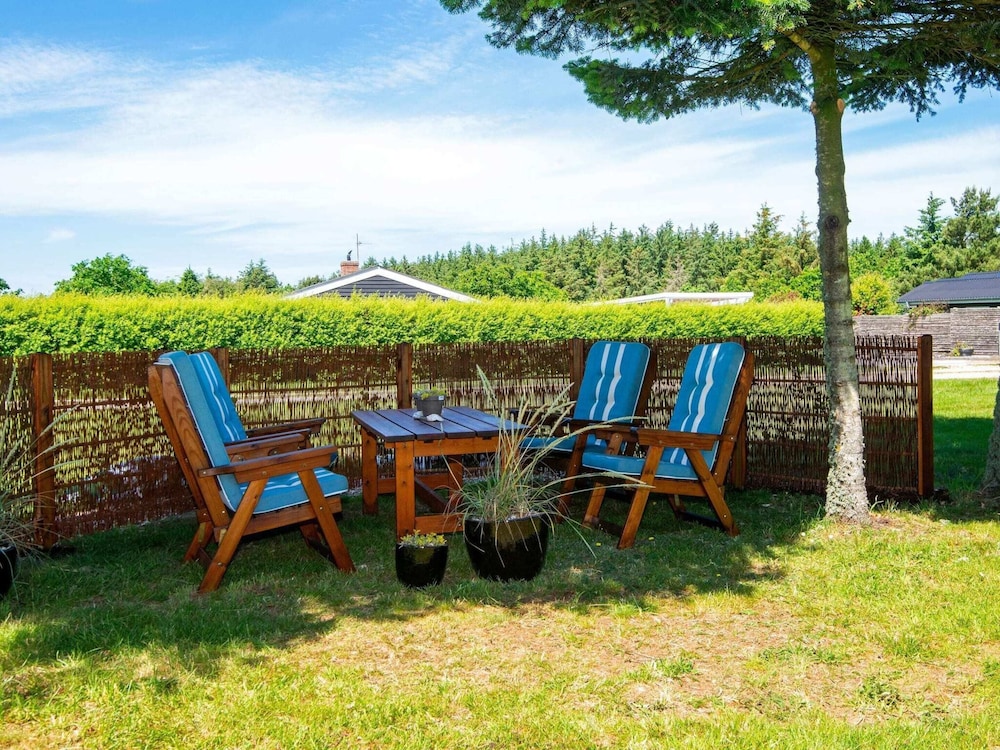 6 Person Holiday Home in Logstor
