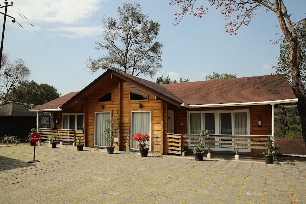 Rishat Sngi Orchid Resort, Shillong