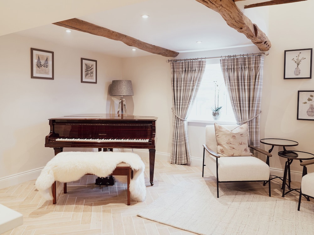 Stag Cottage