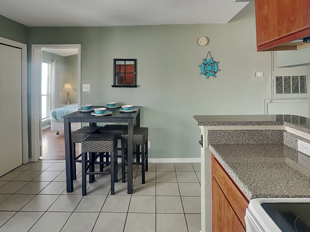 Sea Turtle by Ryson Vacation Rentals