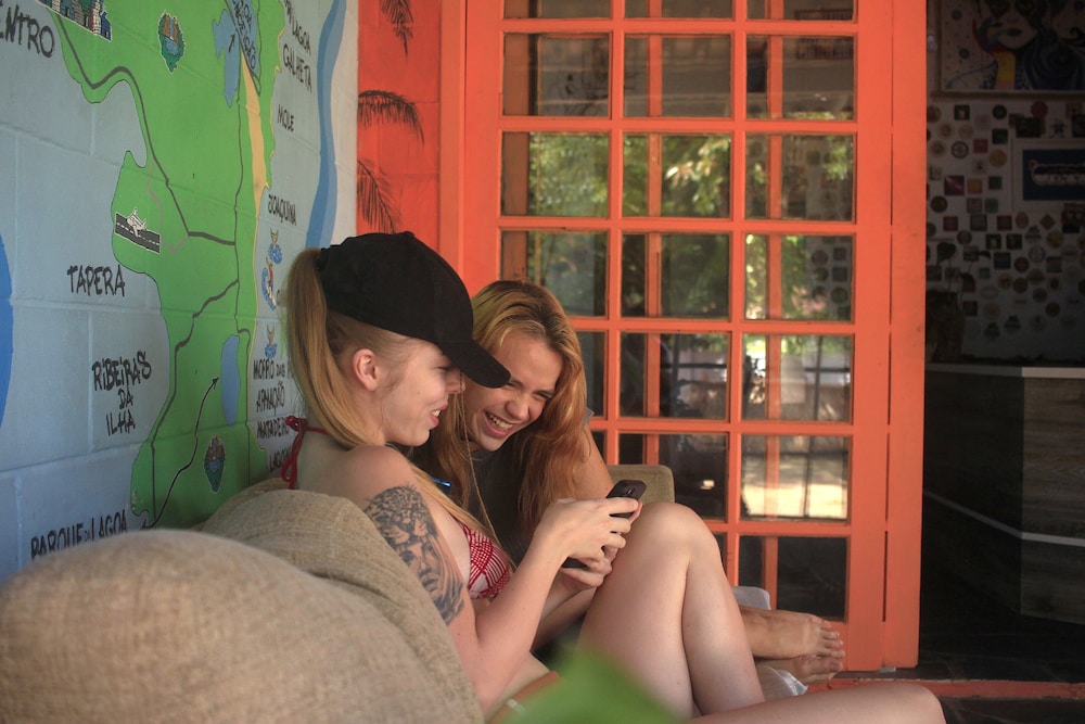 Off Ocean Hostel