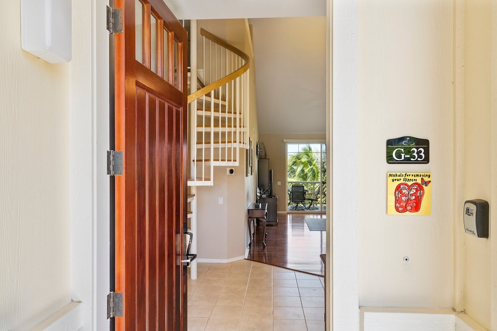 2 Bdrm Plus Loft - AC & Wifi - Concierge Included - Lanai!! - Vrkcv