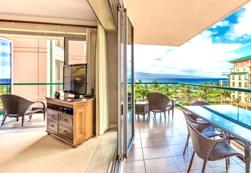 Honua Kai Konea 2 Free Rental Cars KBM Resorts Massive Lanai 2 Units, 3 Bedrooms Ml-1433