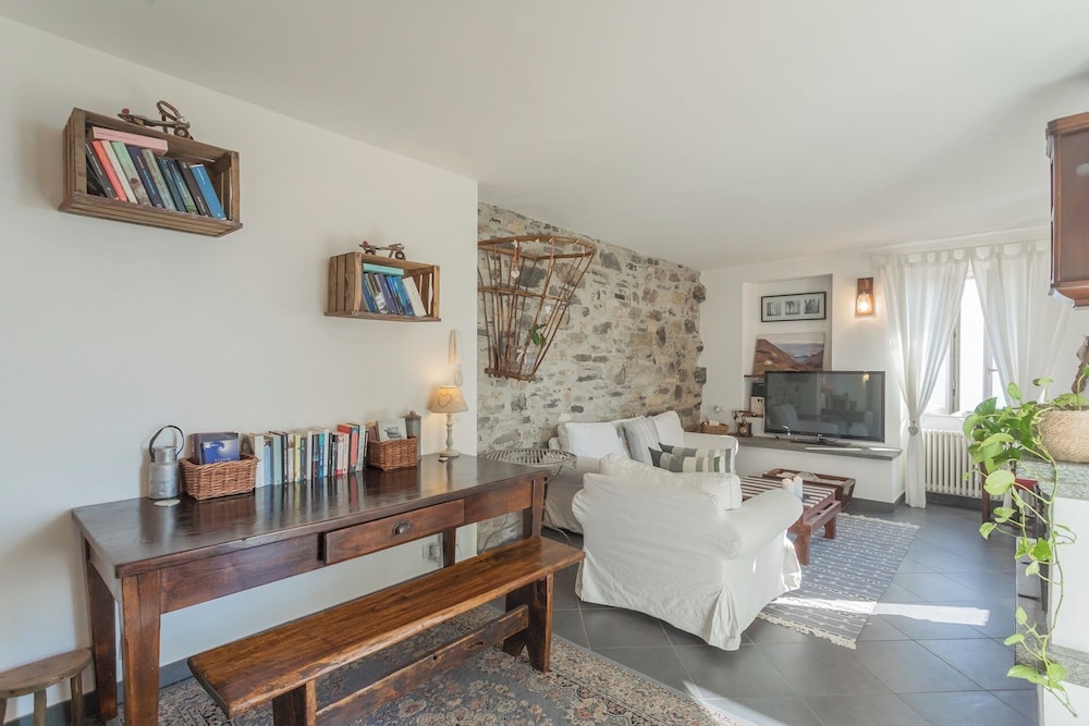 Giuliano's House - Amazing Lake View by Rent all Como