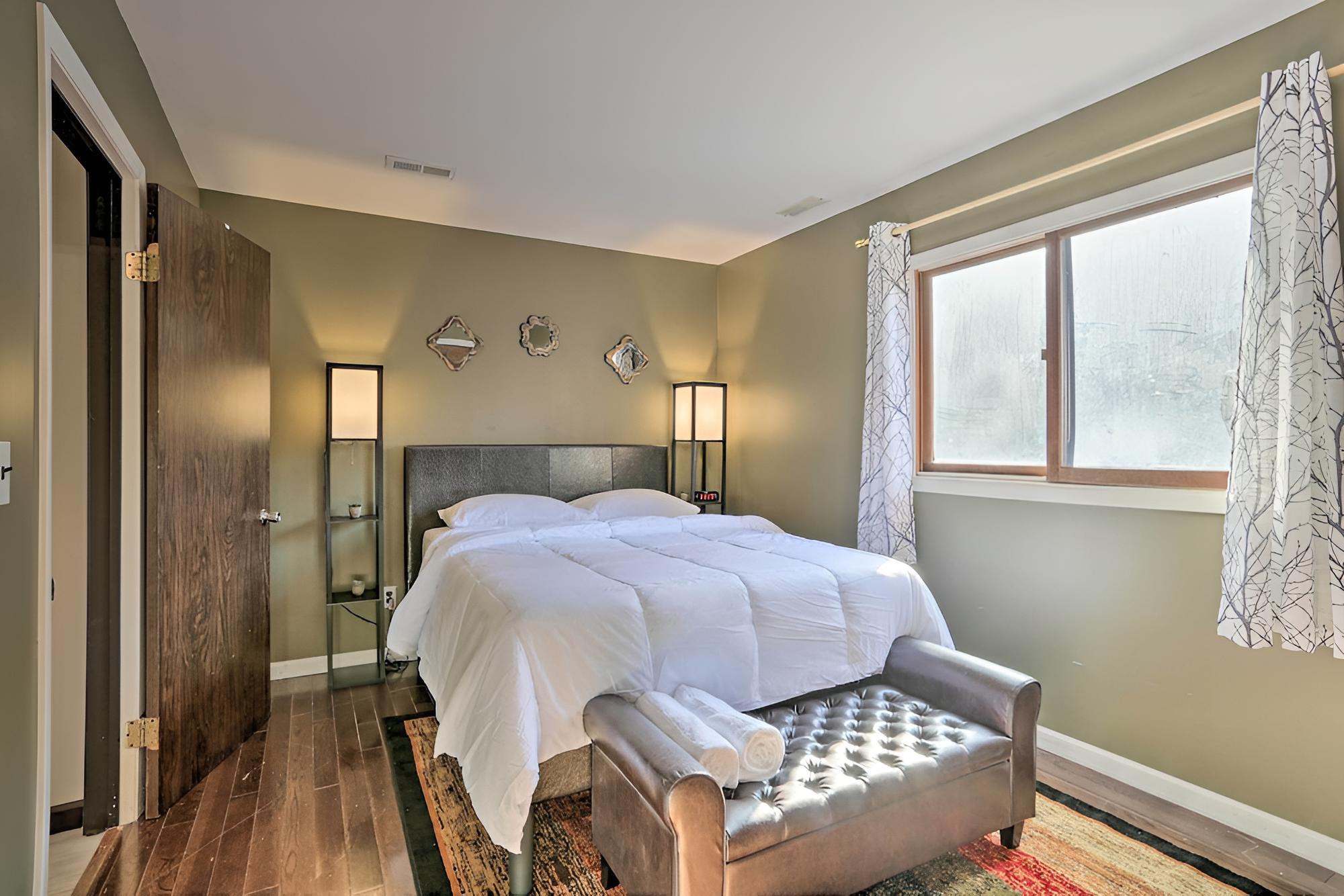Vernon Township Condo < 1 Mi to Ski Lifts, Golfing view 5