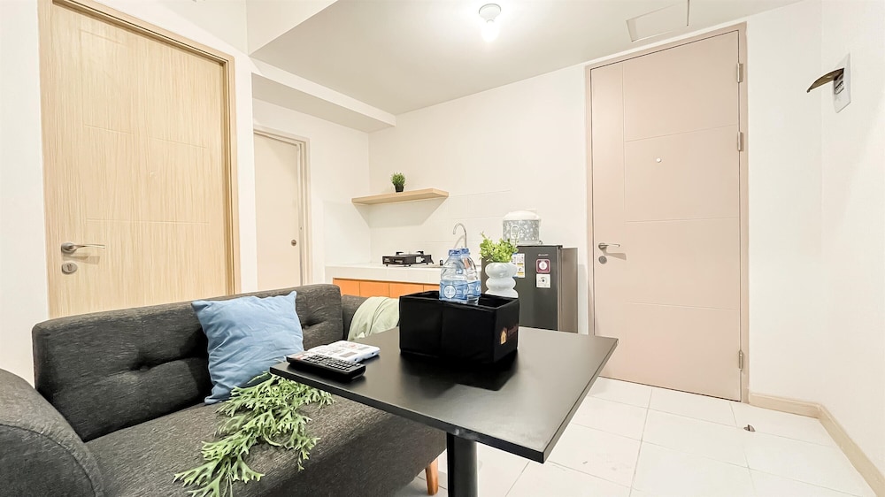 Modern 2Br Apartment Near Tokyo Hub At Tokyo Riverside Pik 2