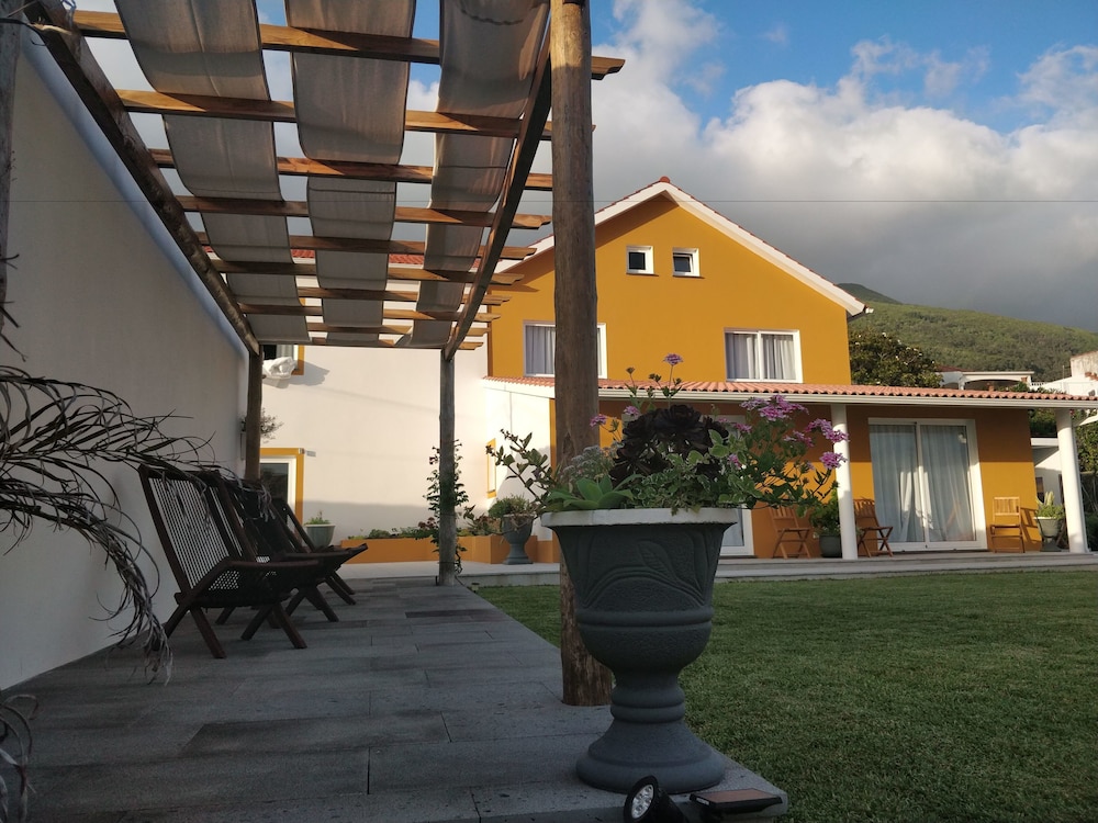 Casa d'Avó Guesthouse