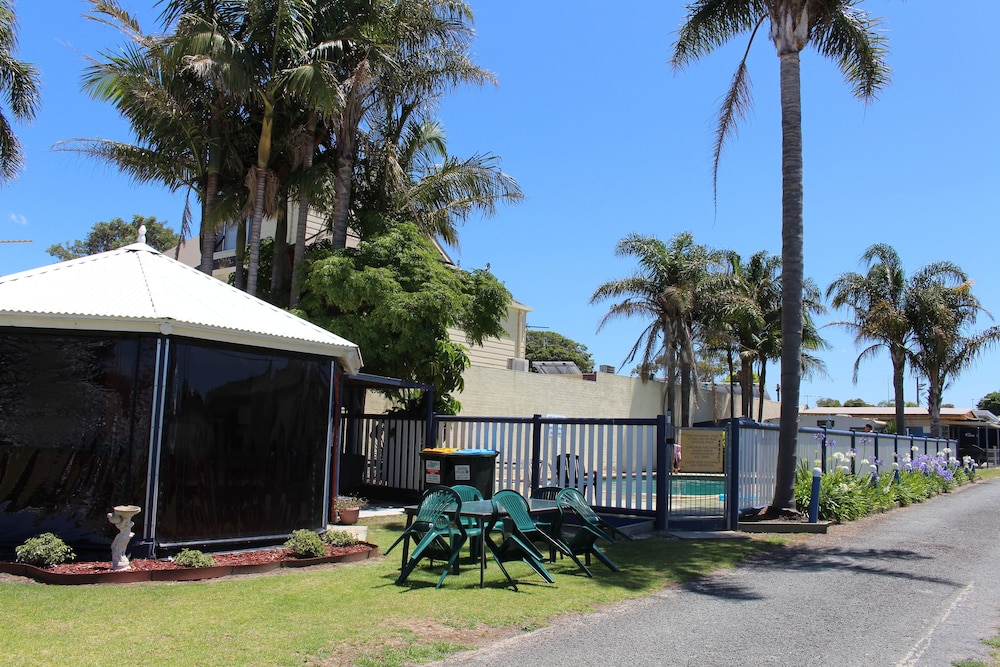 Golden Terrace Holiday Park