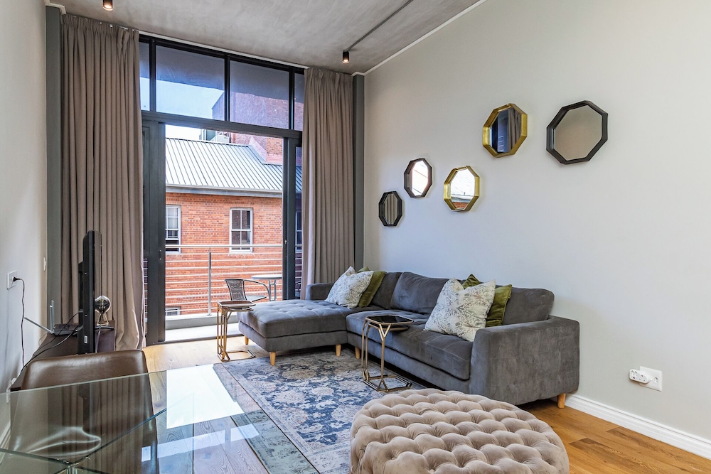 Docklands Deluxe Apartments by ITC Hospitality