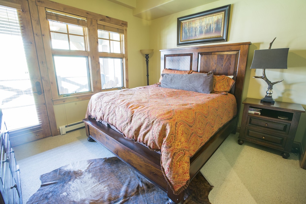 WestWall Lodge - Property Image 15