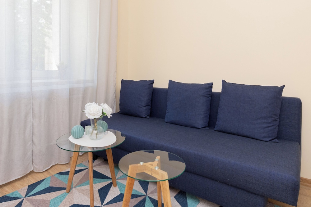 Apartment Komandorska by Renters view 3