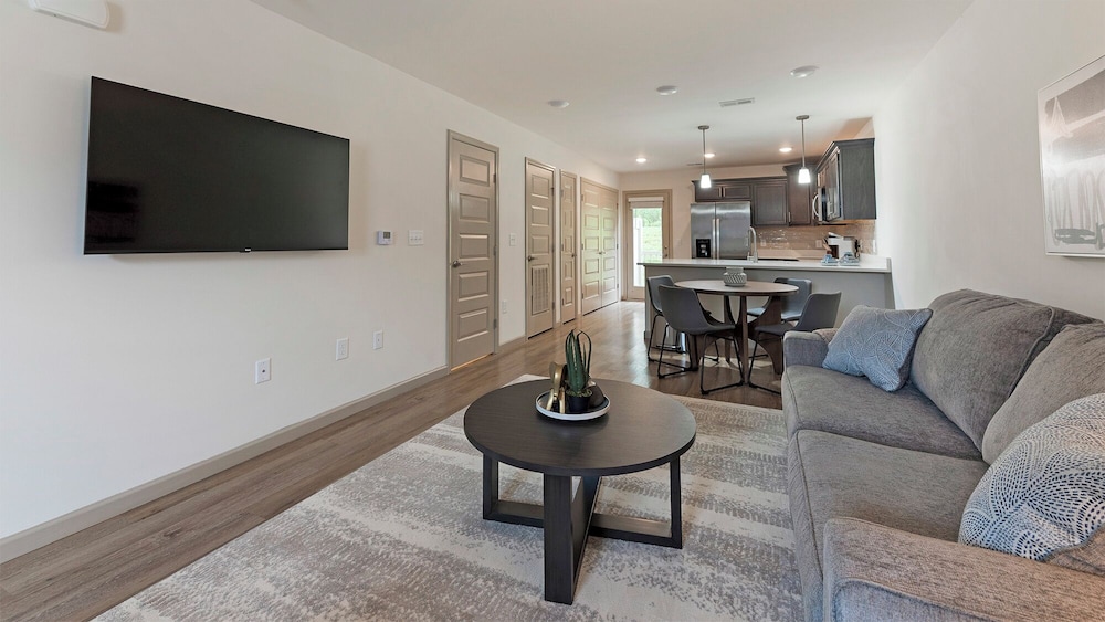 Landing Apartments - Lyman