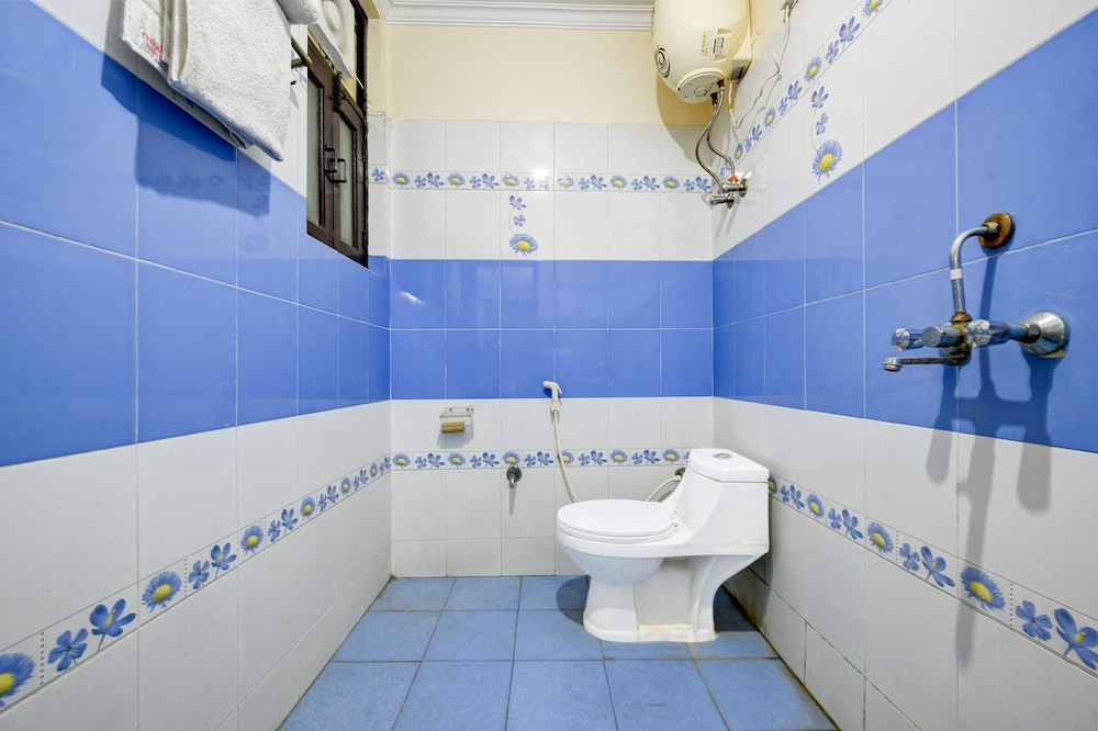 Room-hotel Mayank Plaza-near IGI Airport