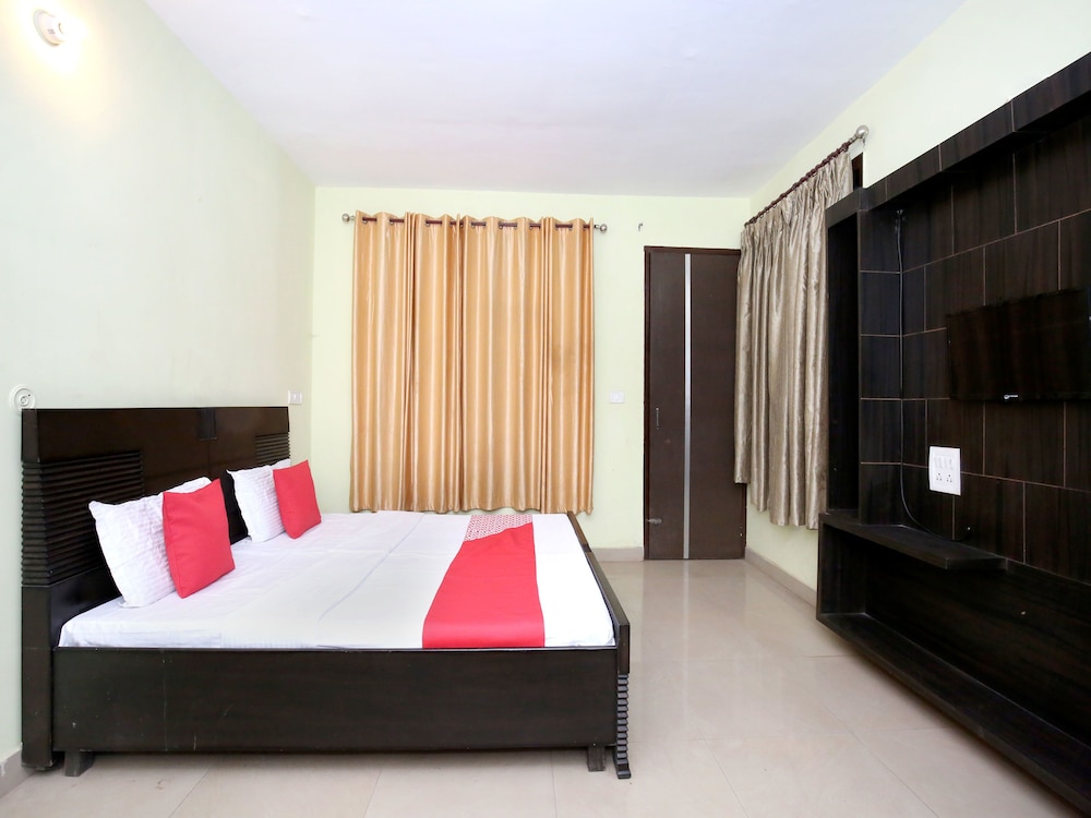 OYO 12223 Home Exotic Hill View Kasauli
